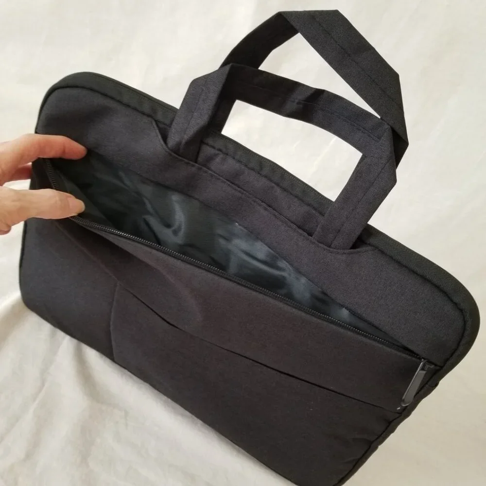 NWOT! Padded Water-resistant Laptop Computer Carrying Case with Plush Interior